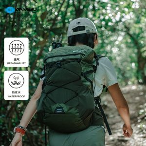 Customized Giant Unisex 30L Multifunctional Mountain Tenting Shoulder Backpack for Males, Girls, and Ladies